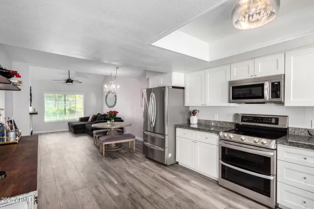 MLS: 6844524 Condo For Sale