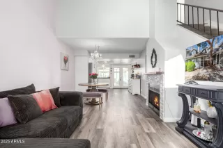 Photo #1: 6844524 Listing