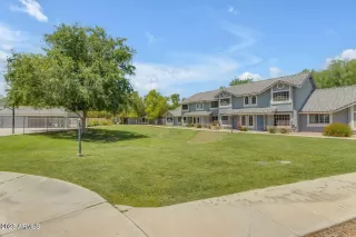 Photo #4: 6844524 Listing