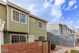 Photo #1: 6844616 Listing 