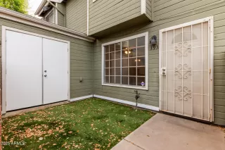 Photo #3: 6844616 Listing 