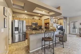 Photo #4: 6844650 Listing