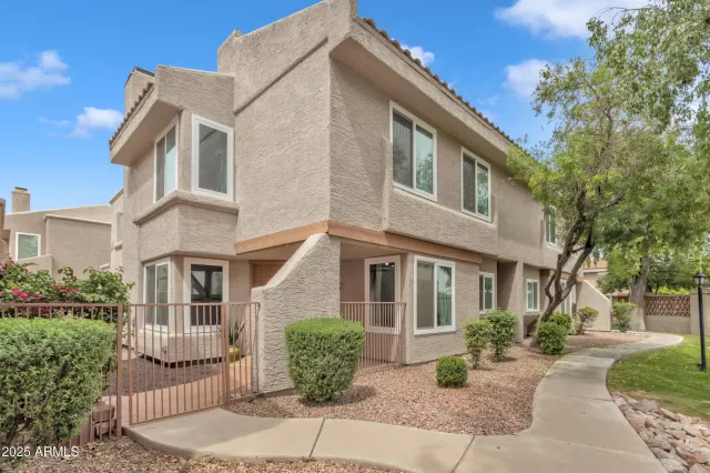 MLS: 6844767 Condo For Sale