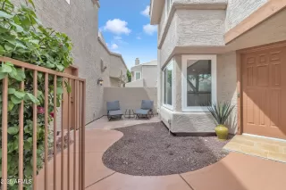 Photo #1: 6844767 Listing 