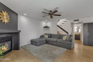 Photo #4: 6844767 Listing 