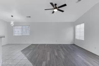 Photo #4: 6844813 Listing