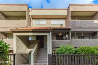 Photo #1: 6844831 Listing 