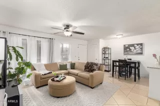 Photo #3: 6844831 Listing 