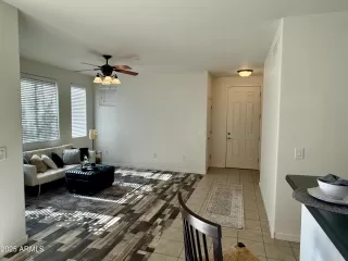 Photo #3: 6844984 Listing