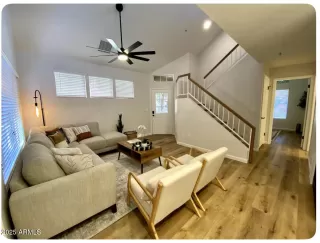 Photo #5: 6845158 Listing