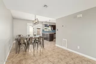 Photo #6: 6845559 Listing