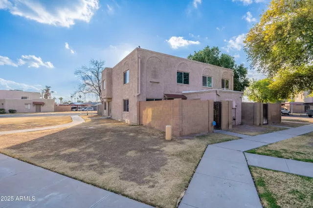 MLS: 6845723 Condo For Sale