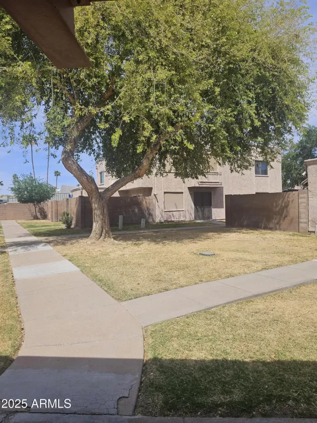 MLS: 6845812 Condo For Sale