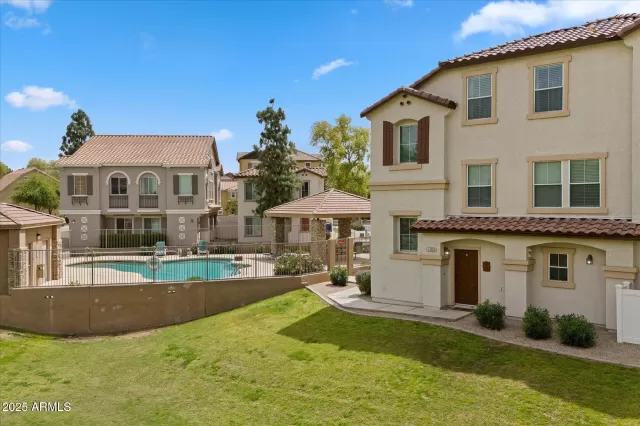 MLS: 6845982 Condo For Sale