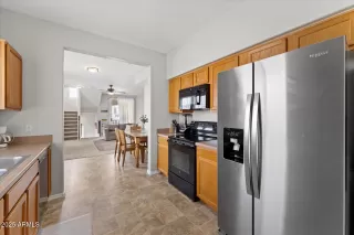 Photo #4: 6845982 Listing