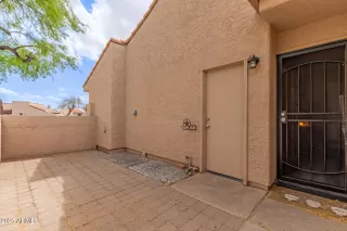 Photo #5: 6846100 Listing 