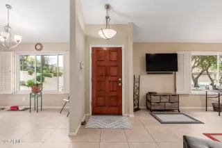 Photo #6: 6846100 Listing 