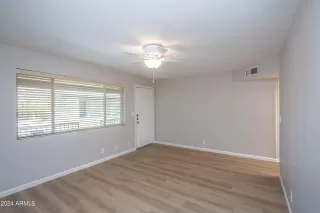 Photo #6: 6846251 Listing