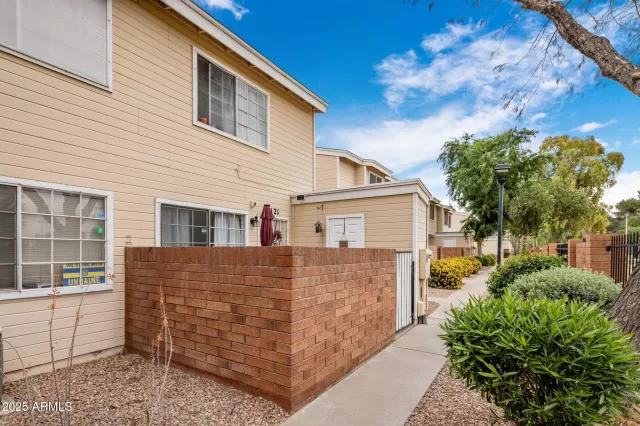 MLS: 6846406 Condo For Sale