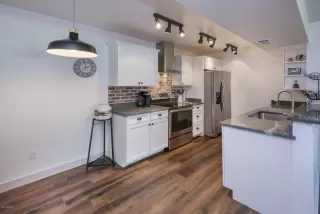 Photo #2: 6846436 Listing 