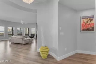 Photo #5: 6846458 Listing