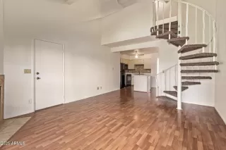 Photo #5: 6846492 Listing 