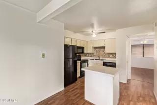 Photo #6: 6846492 Listing 