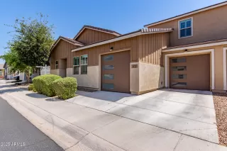 Photo #1: 6846676 Listing 