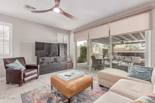 Photo #6: 6846676 Listing 