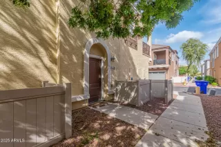 Photo #3: 6846825 Listing