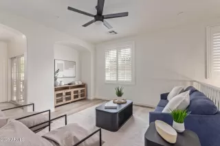 Photo #6: 6846825 Listing