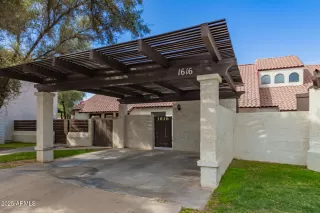 Photo #1: 6846846 Listing 