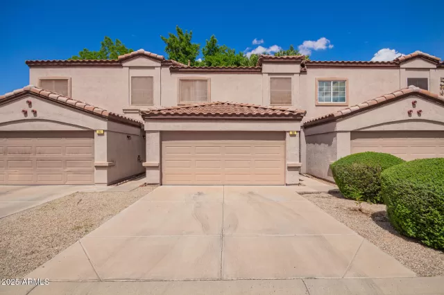 MLS: 6846994 Condo For Sale