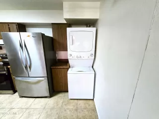 Photo #5: 6846997 Listing