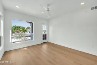 Photo #2: 6847134 Listing 