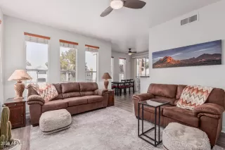 Photo #4: 6847228 Listing 