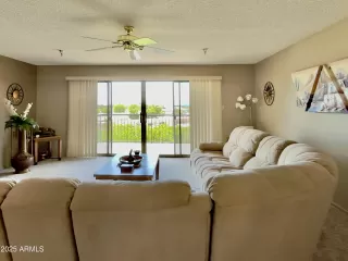 Photo #2: 6847446 Listing