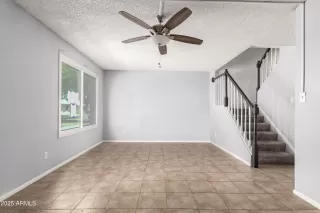 Photo #4: 6847451 Listing