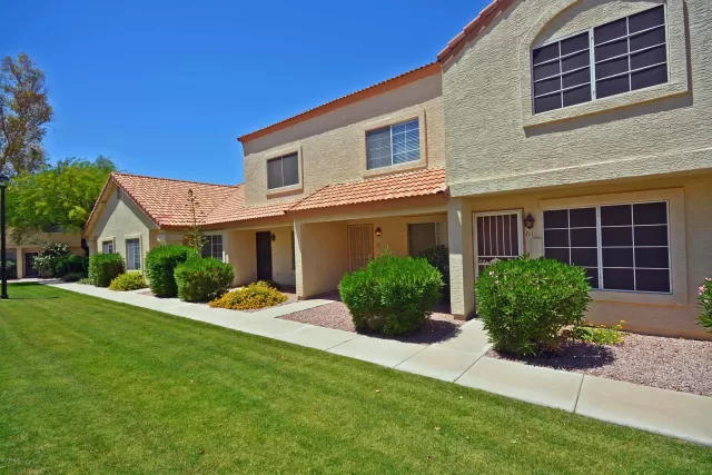 MLS: 6847458 Condo For Sale