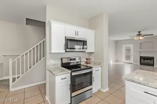 Photo #6: 6848102 Listing 