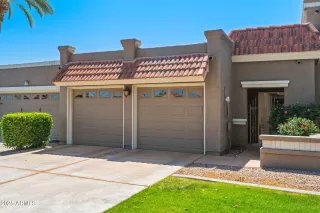 Photo #3: 6848129 Listing