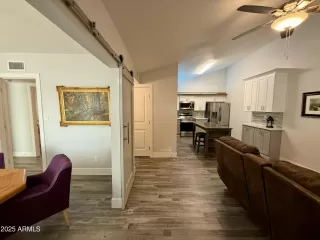 Photo #3: 6848164 Listing