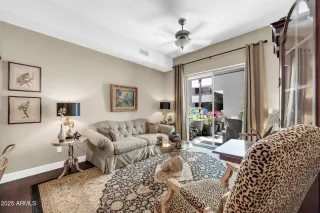 Photo #3: 6848167 Listing