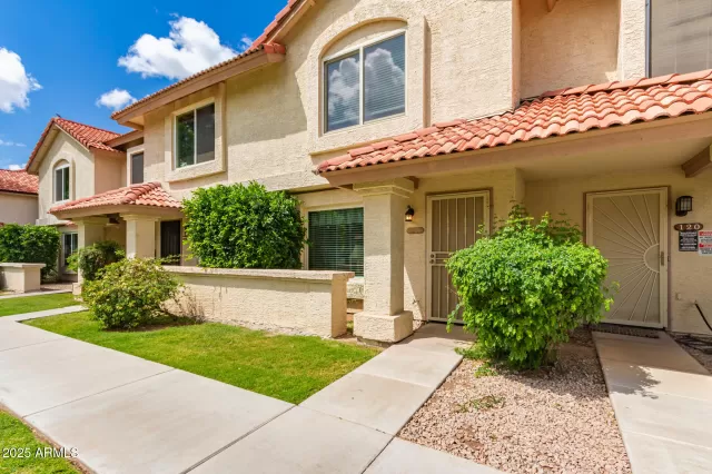 MLS: 6848228 Condo For Sale