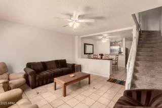 Photo #1: 6848228 Listing 