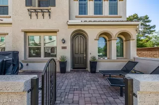 Photo #4: 6848253 Listing