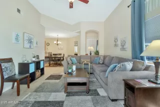 Photo #3: 6848291 Listing 