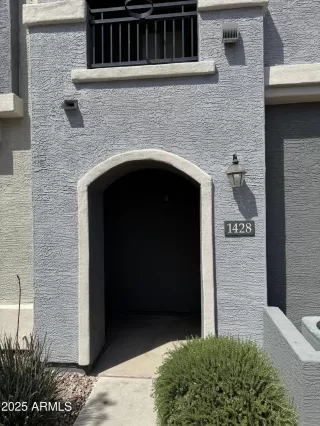 Photo #4: 6848328 Listing