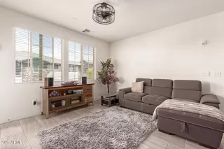 Photo #6: 6848363 Listing