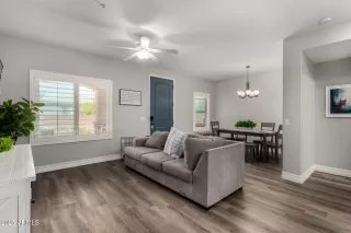 Photo #2: 6848716 Listing 